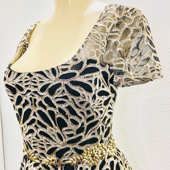 Marchesa Notte fit and flare dress - Picture 6 of 15